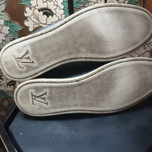 Authentic Louis Vuitton men shoes